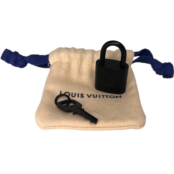 Louis Vuitton Lock & Key Black Matte #663 - Picture 1 of 5